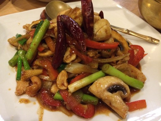 Stir fried Chicken with cashew nuts